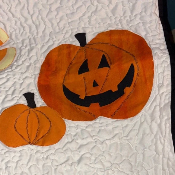 Halloween Themed Quilted Throw Blanket - Picture 5 of 8